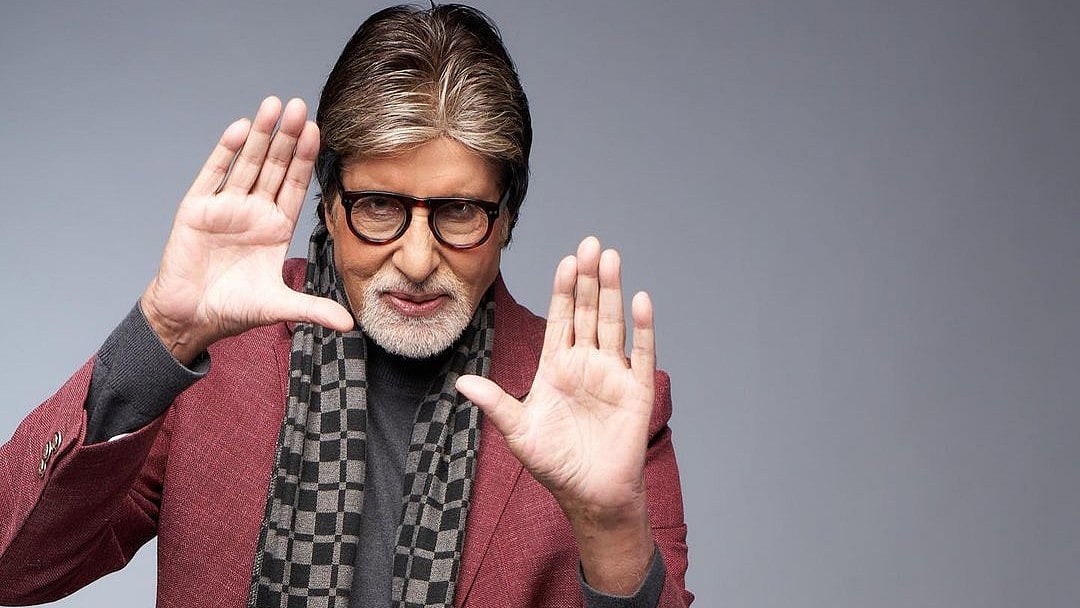 Amitabh Bachchan rocks in 'Bhojpuri' style as he urges Twitter to bring back his blue tick