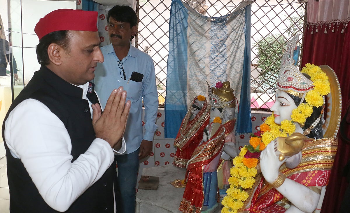 Indore: Akhilesh puts alliance ball in Congress's court