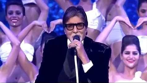 Watch: Amitabh Bachchan’s live performance at award show takes internet by storm, fans recall his old statement 