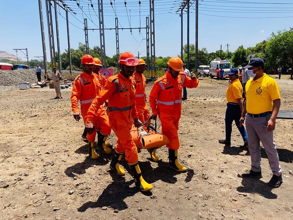 Mumbai: In effort to safeguard lives in calamitous events, rail body & NDRF teams conduct mock drills at Matunga