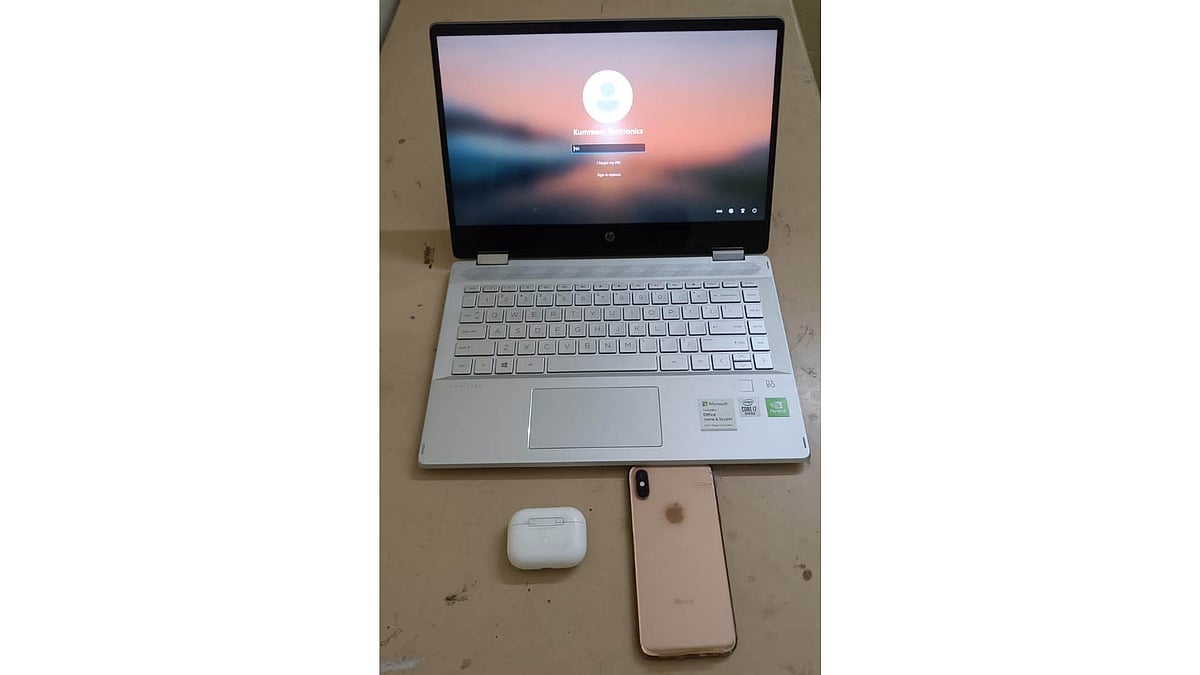 Indore: Two held with stolen laptop, ear pods