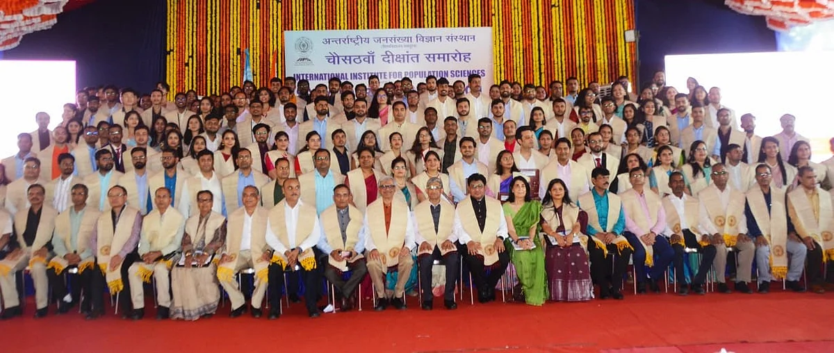 IIPS awards 199 degrees and diplomas