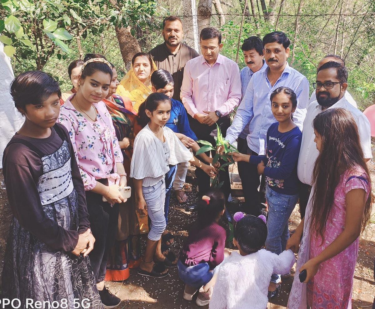 MP: Girls feted, saplings planted during Ladli Laxmi Utsav in Narmadapuram