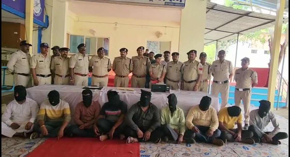 MP: Gang forging documents, facilitating transport at MP-Mah barrier busted in Sendhwa