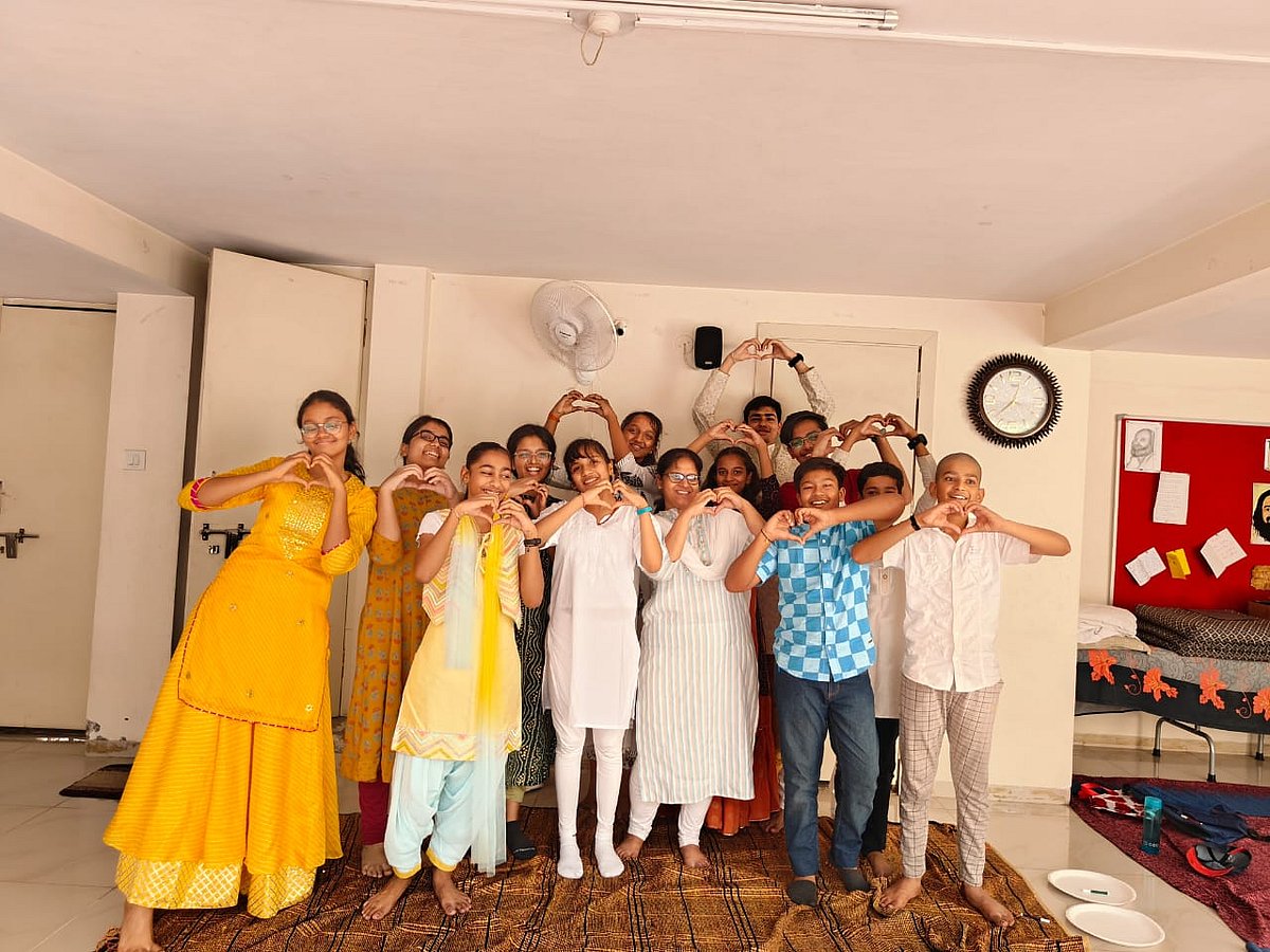 Indore: Art of Living holds yoga camp for kids