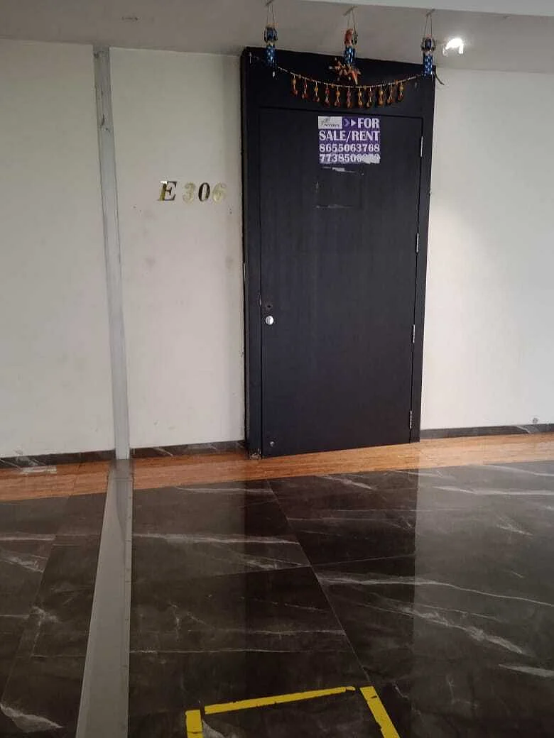 The office at Neptune Mall, Bhandup was shut