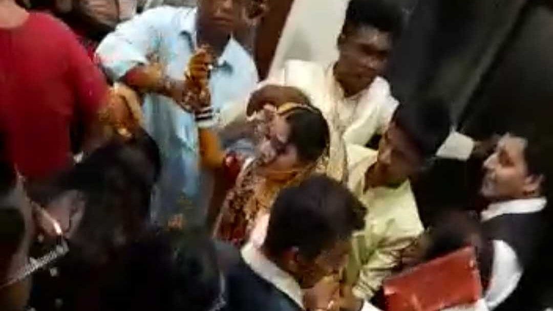 WATCH: Bride gets stuck in elevator of Bhayandar's residential building; visuals of dramatic rescue surface | 
