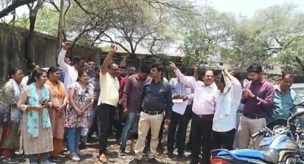 WATCH: 20,000 patwaris go on mass leave in Madhya Pradesh, disrupting demarcation works & more