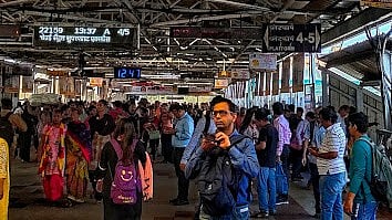 Thane: Shocking incident of groping at Kalyan railway station FOB; accused arrested