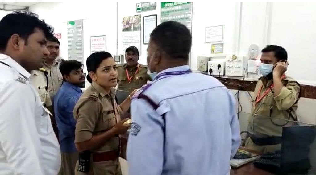 Madhya Pradesh: Dedicated traffic cop   rushes severely injured road accident victim to hospital, saves his life