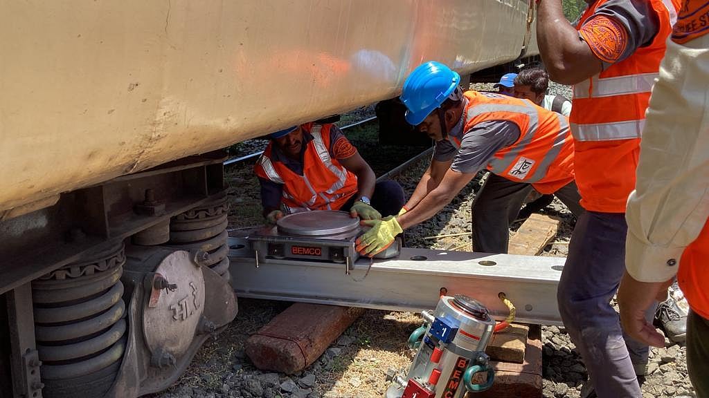 Mumbai: In effort to safeguard lives in calamitous events, rail body & NDRF teams conduct mock drills at Matunga