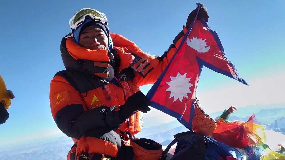 Kami Rita Sherpa of Nepal climbs Everest for the 28th time, beats his own world record | 