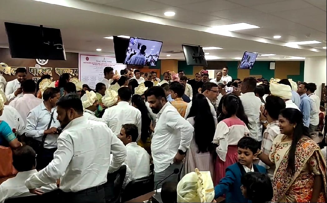 Zilla Parishad awards held in a chaotic atmosphere