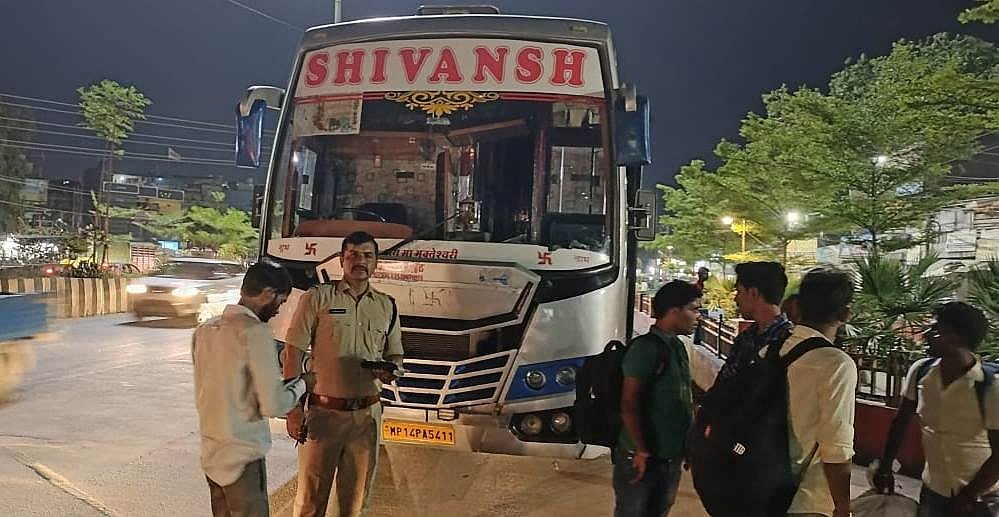 Indore: Police seize passenger bus 
on finding driver drunk