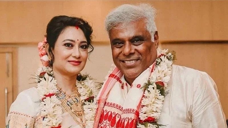 Ashish Vidyarthi reveals how he met his second wife Rupali Barua: 'We got chatting and met a year back' (WATCH)