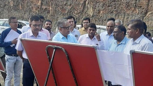 Indore: WR GM warns officers responsible for Indore-Dahod new line project