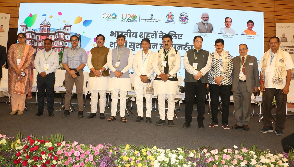 MP Shankar Lalwani and Indore Mayor Pushyamitra Bhargav share dais with other dignitaries at U20 event in Indore on Thursday | ANANDSHIVRE