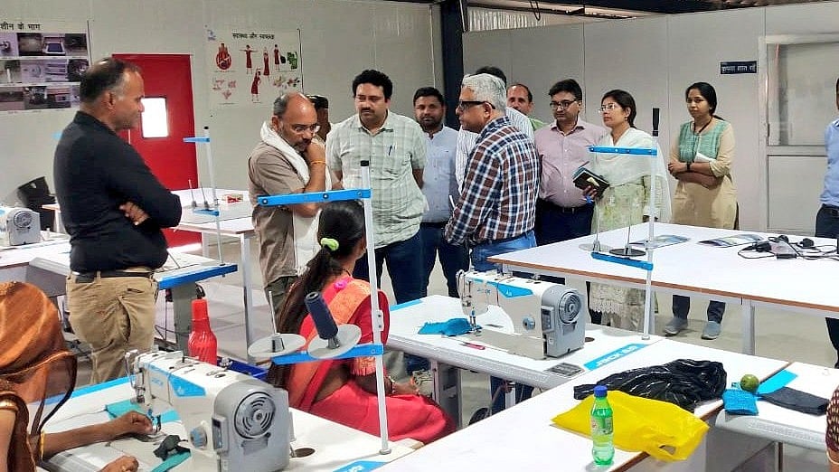 Madhya Pradesh: Principal secy inspects Textile Park under PM MITRA in Dhar