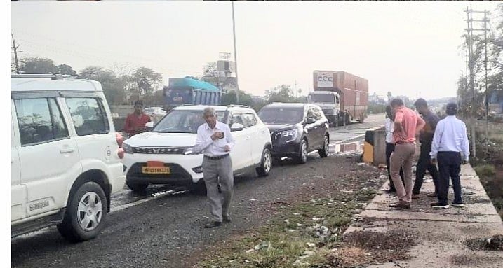 Indore: Choked 14 squares to be unblocked