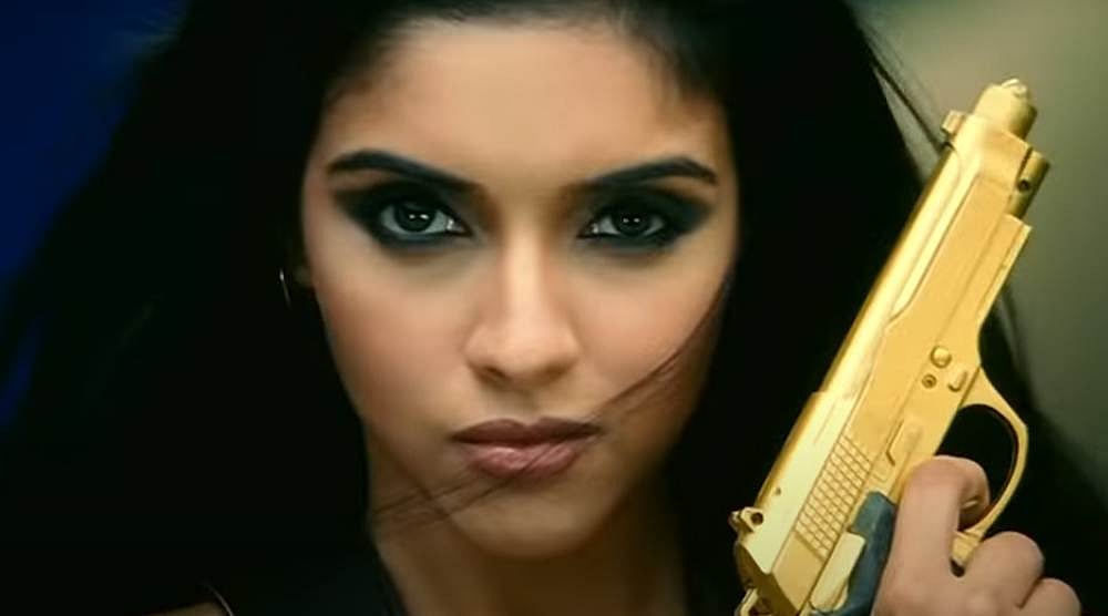 Ghajini Fame Asin Strongly REACTS To Divorce Rumours After Deleting Pics With Husband Rahul Sharma