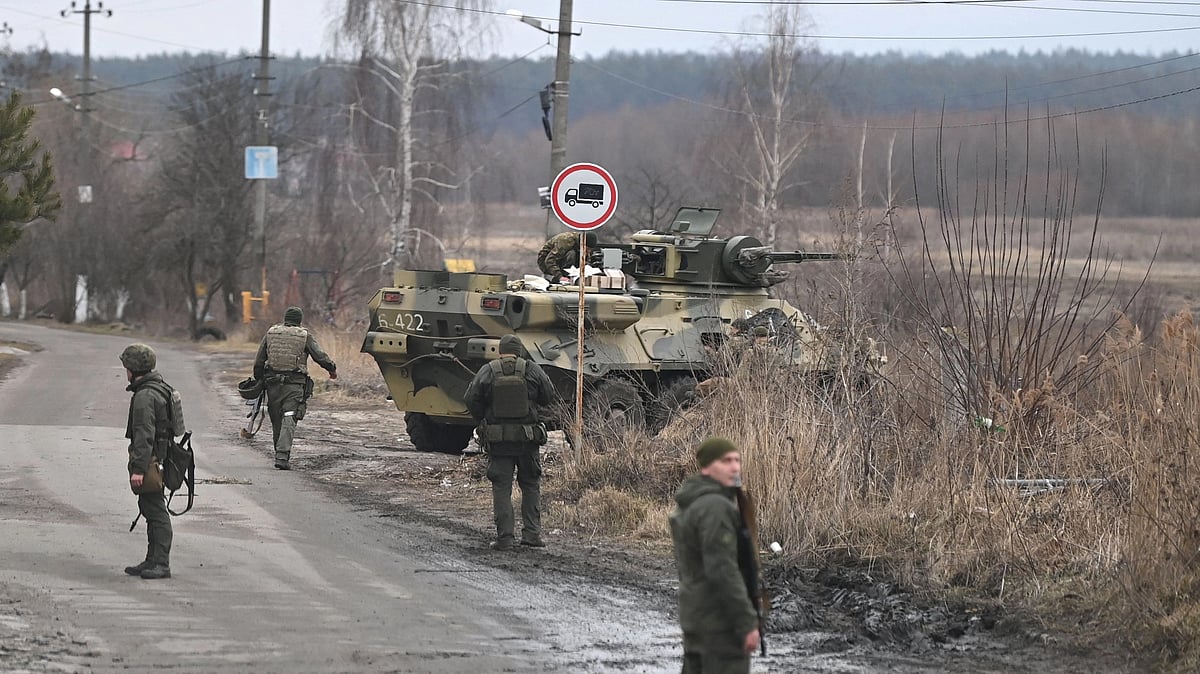 Ukrainian Forces Advance in Bakhmut as Counter-Offensive Nears