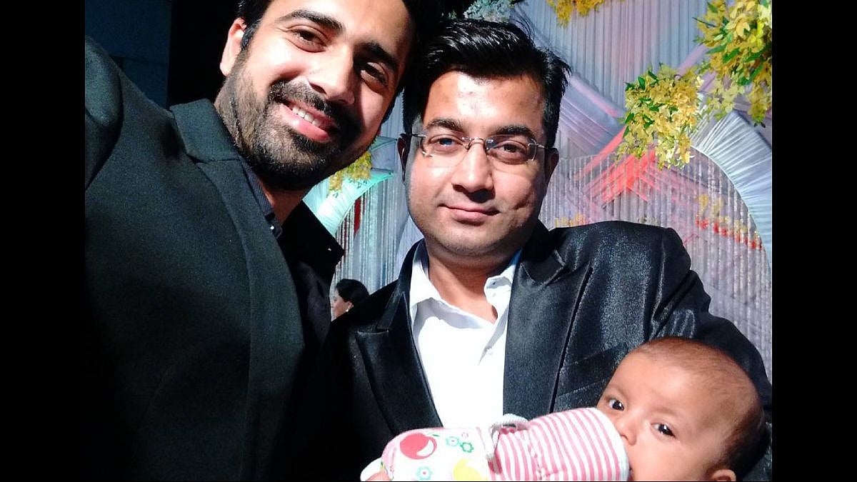 Avinash Sachdev with his father Vijay Kumar Sachdev