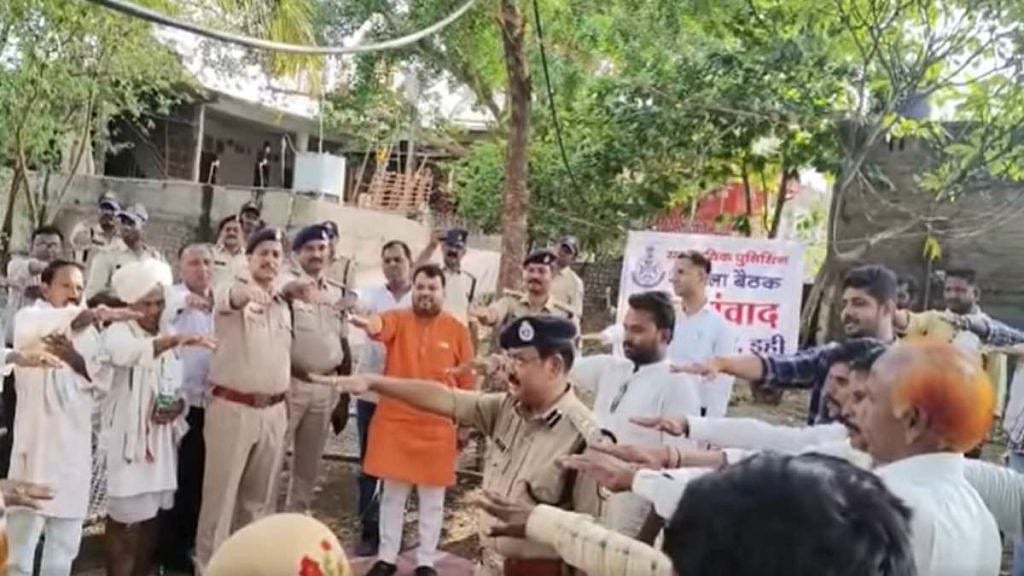 MP: 'Some officials are working like BJP,' Digvijaya takes jibe after Dhar SP administers oath to villagers