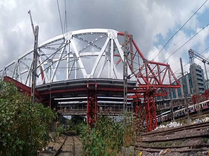 Vidyavihar Station FOB