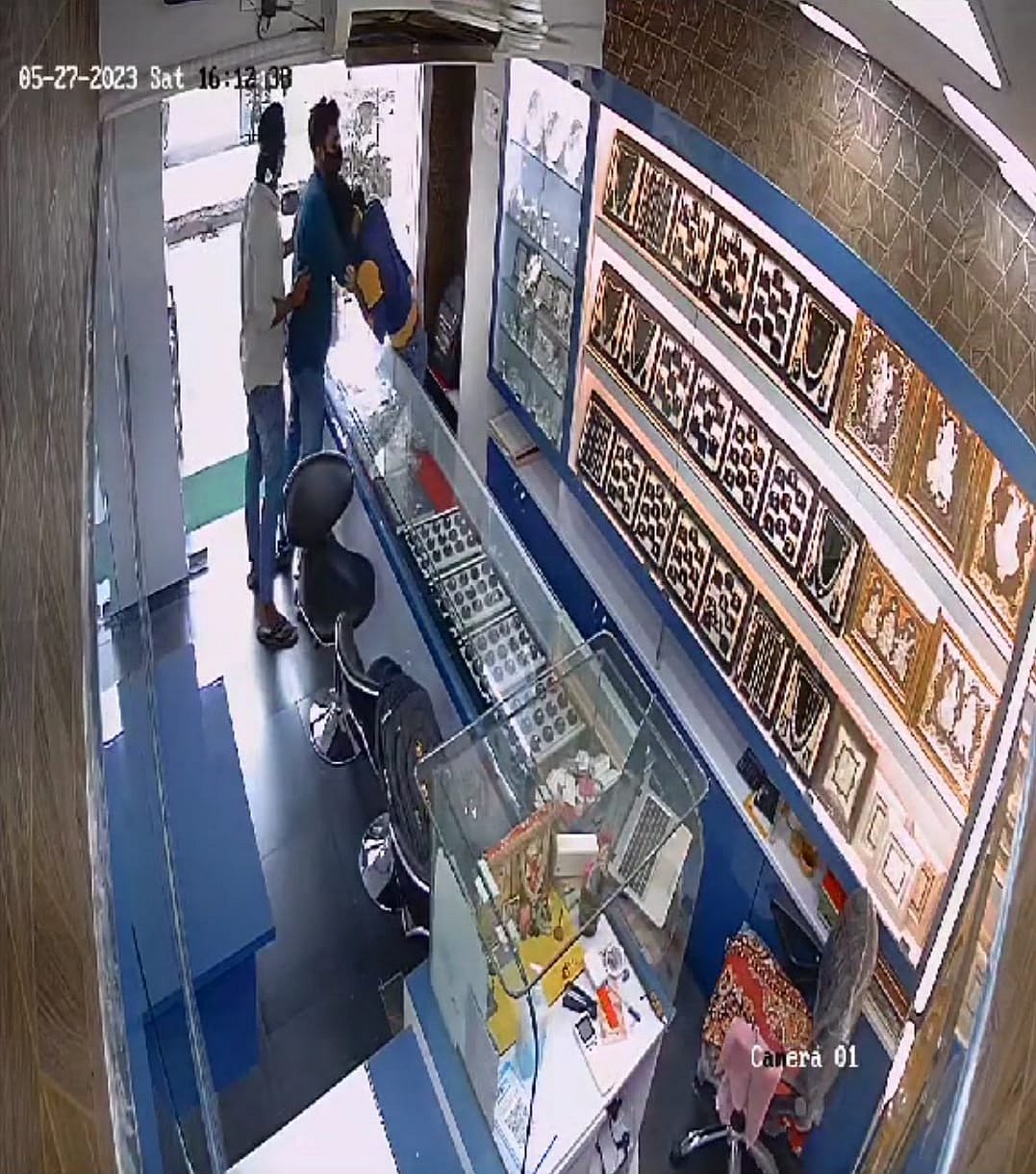 Mira-Bhayandar: Vegetable vendor held for armed robbery bid at jewellery shop