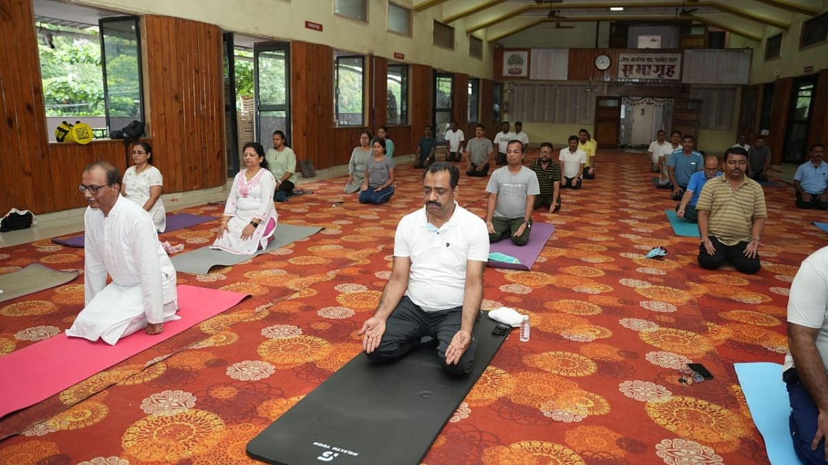Navi Mumbai News: PMC, Konkan Division, And Revenue Department Hold Yoga Day Jointly In Panvel