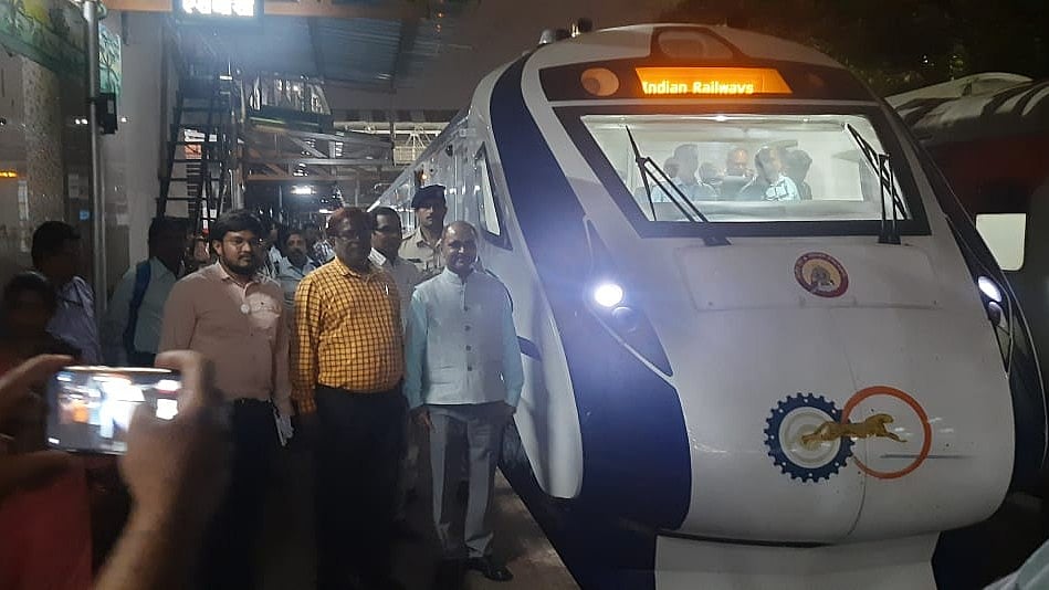 Trial run of Vande Bharat Express between Dharwad – Bengaluru conducted