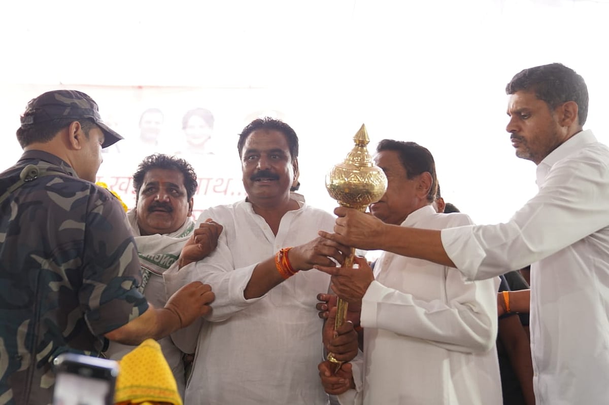 Madhya Pradesh: Party Ticket Aspirants Jostle For Attention 