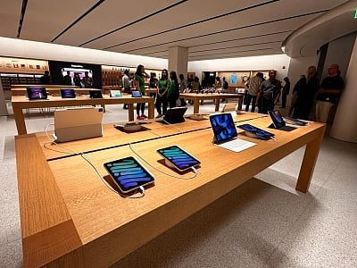 Apple Announces 'Back to University' Offers for Students on its Devices in India | IANS