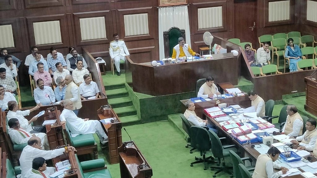 Chhattisgarh: BJP Accuses Baghel Govt Of ₹229 Cr Cowdung Scam Under Godhan Nyay Yojana