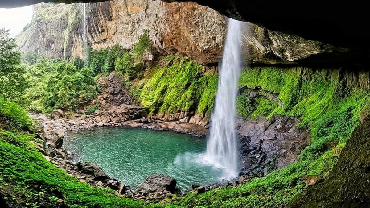 Pune: Two Men Drown At Raigad's Devkund Waterfall After Allegedly Ignoring Police Warning