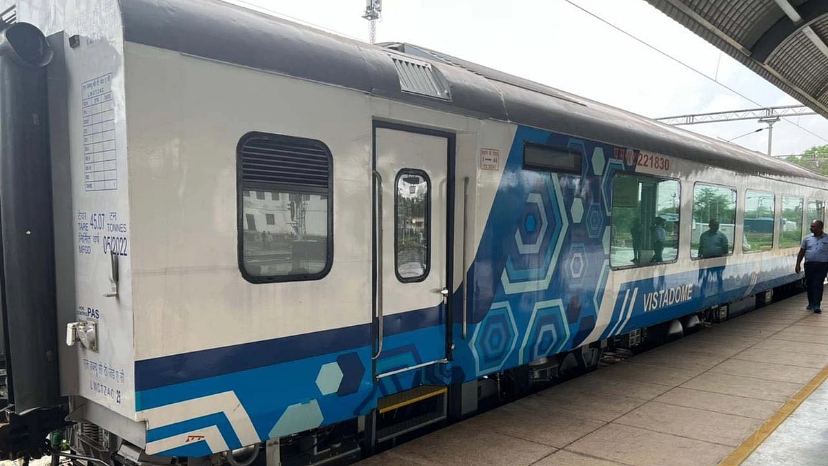 Mumbai News: Journey of Vistadome Coaches Halts