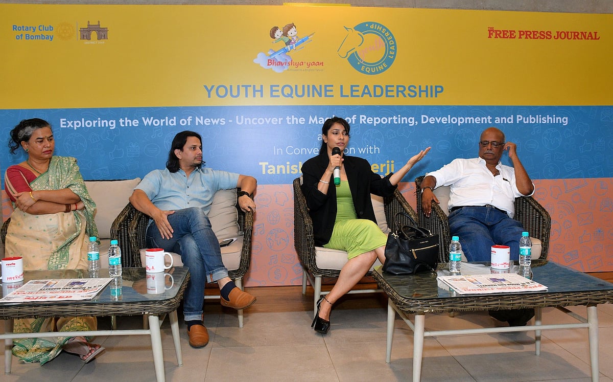 Tanishaa Mukerji with the panelists