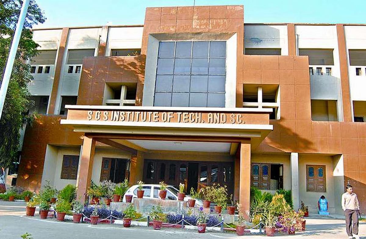 Indore: Talk On Decision Making At SGSITS    