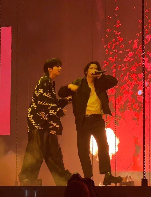 BTS' Jungkook Surprises ARMY & Yoongi At D-DAY THE FINAL Concert