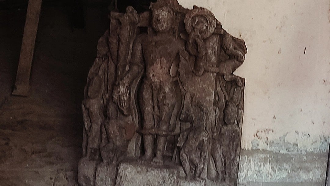 MP: Platform Dug Up By Unidentified Persons In Greed Of Treasure In Ganj Basoda, Idol Of Lord Vishnu Found | FP Photo