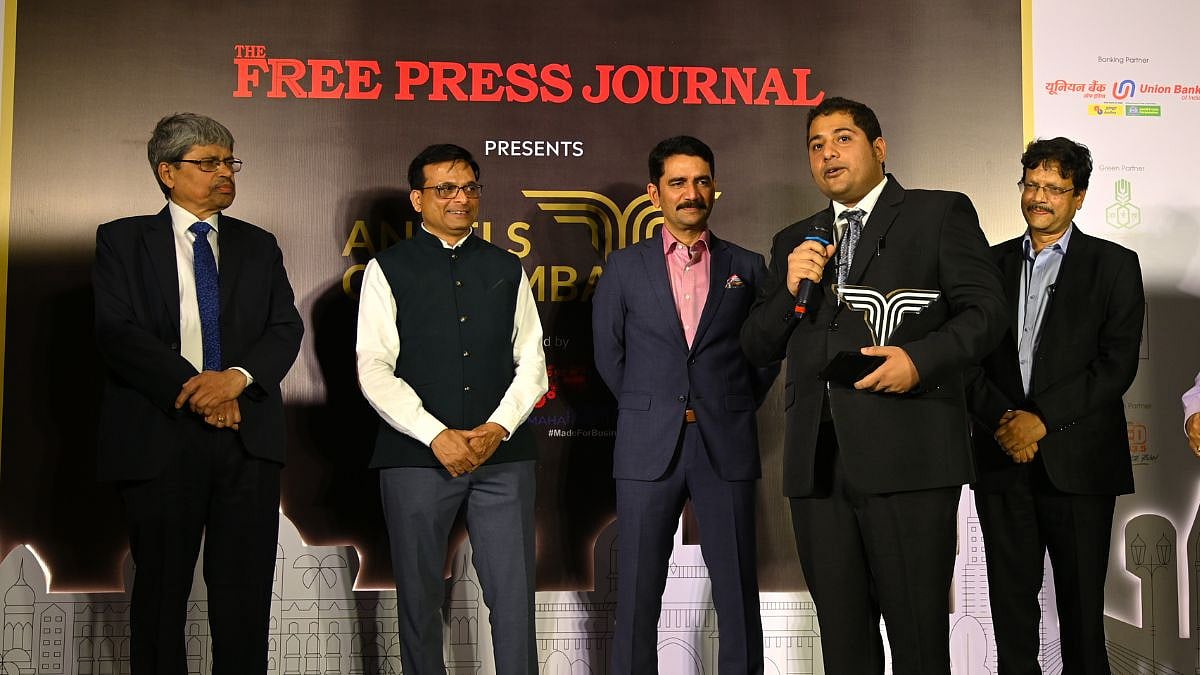(Second from right) Trivankumar Karnani