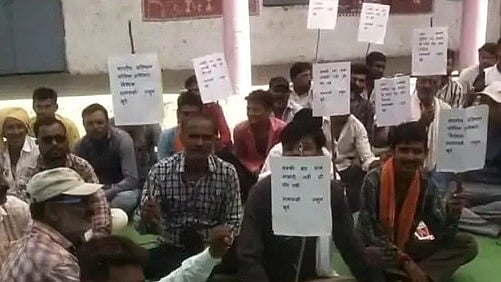 Madhya Pradesh: Residents Of Rajiv Nagar, Tadvi Phalya Hamlets On Agitation In Barwani