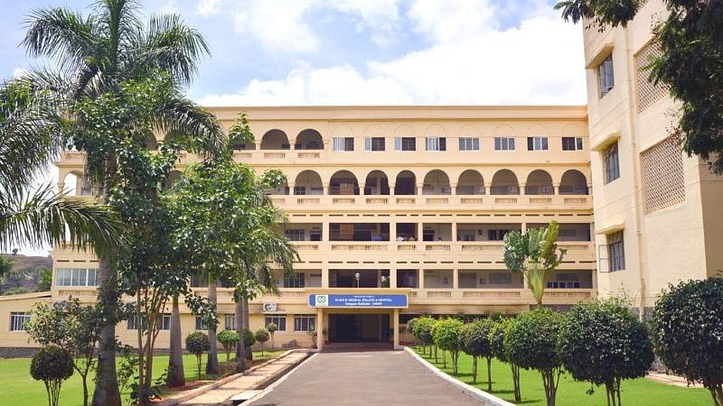 Maharashtra: PG Medical Fees Shoot Up After NEET Cut-Off Reduced to Zero