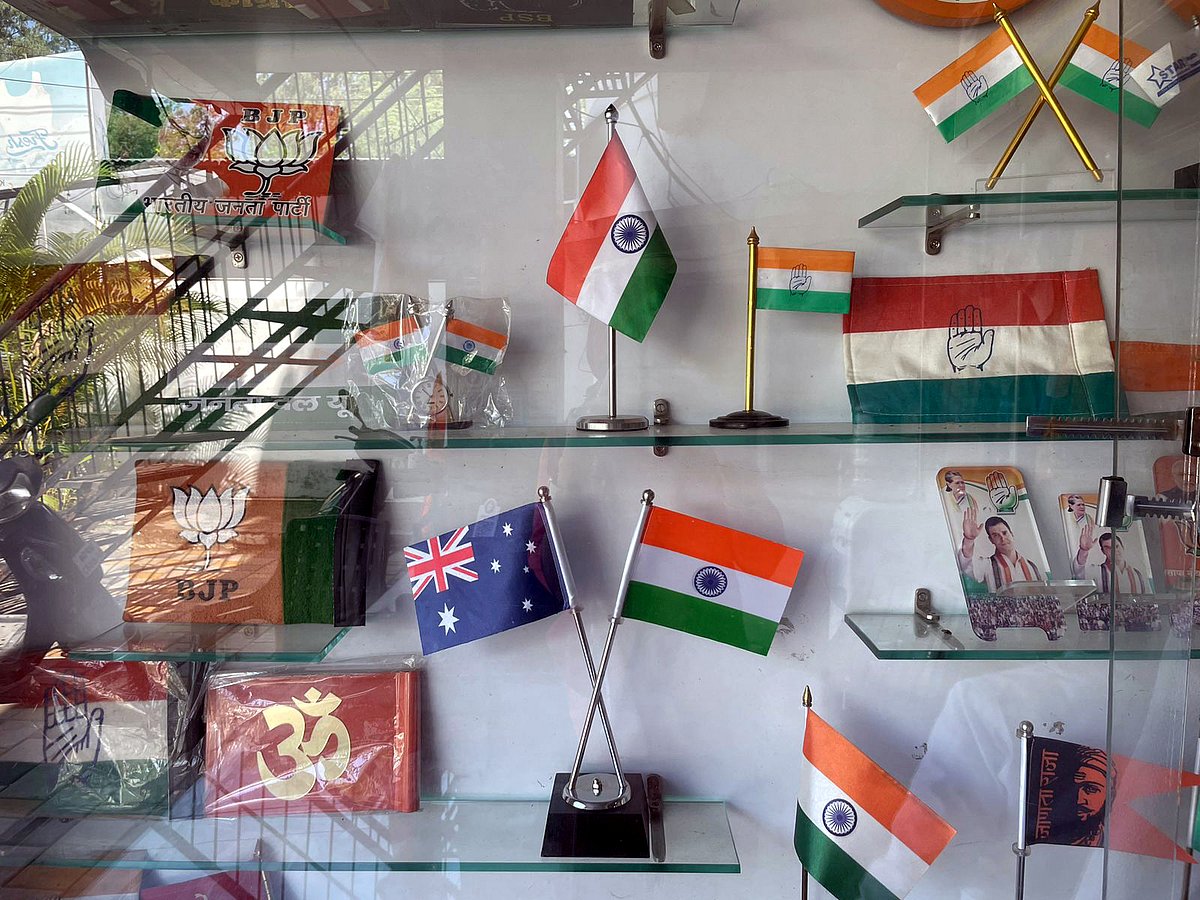 Poll Material Bhopal: Election In Air, Vendors Of Poll Materials Swooned With Delight