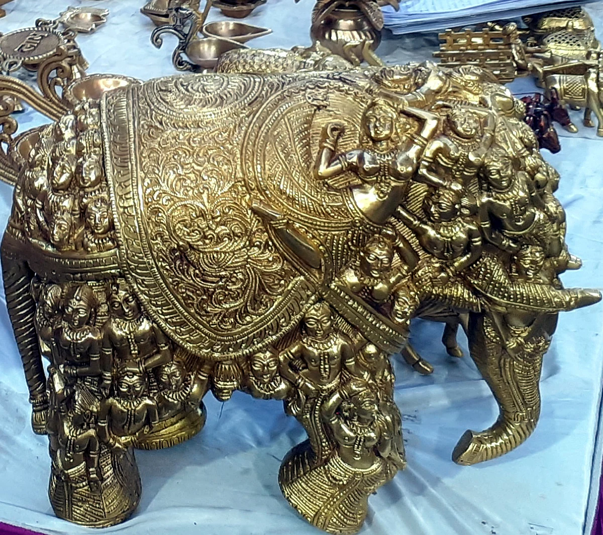 Brass elephant