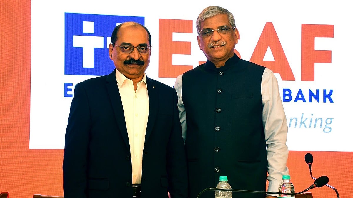 (L-R) Mr. Gireesh C.P., CFO and Mr. Kadambelil Paul Thomas, MD & CEO during IPO announcement at Mumbai |