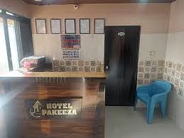 Pakeeza guest house in Grant Road