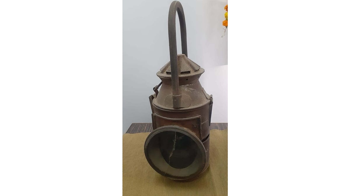 Hunting lanterns of British period (1860)