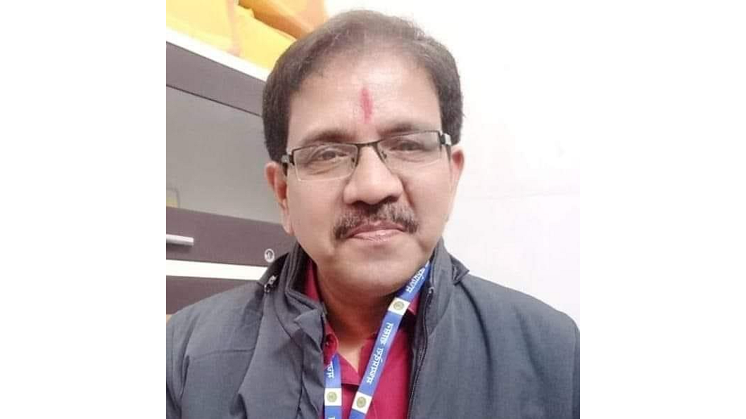 Kamal Mishra, manager