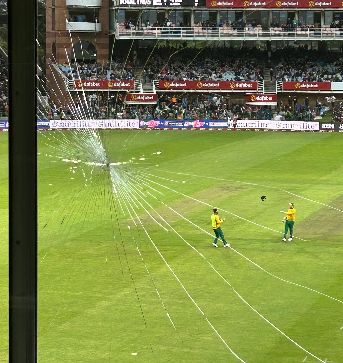 Sa Vs Ind 2nd T20i Rinku Singh S Straight Six Breaks Glass Window Of Sa Vs Ind 2nd T20i Rinku Singh S Straight Six Breaks Glass Window Of